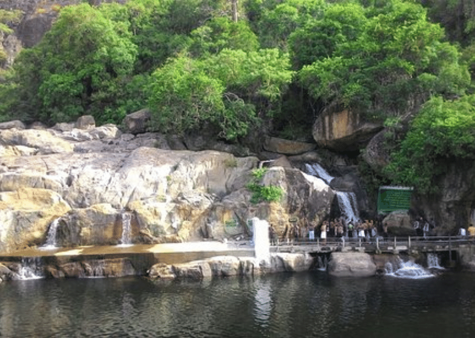 Manimuthar Waterfalls
